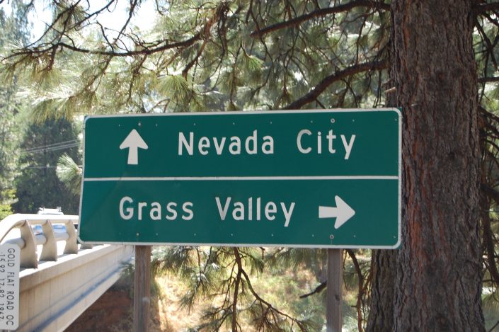 grass valley freeway sign